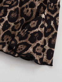 Leopardmönstrad minikjol med utsvängd axel
