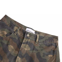 Camouflage-patterned jeans.