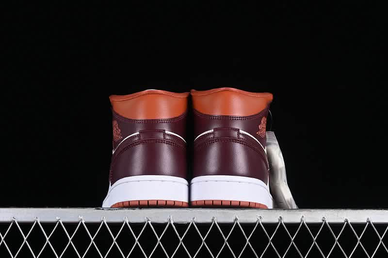 Nike Air Jordan 1 - Coffe