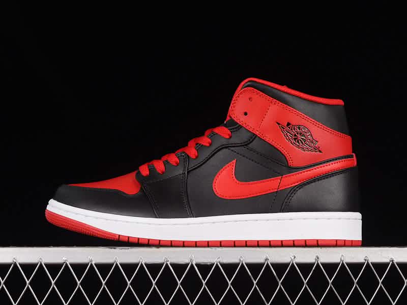 Nike Air Jordan 1 - Deep Red