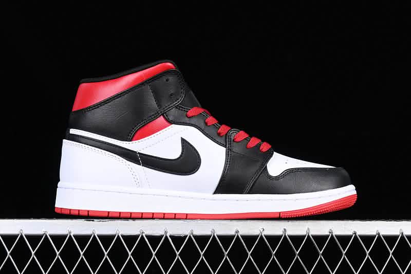 Nike Air Jordan 1 - NEON RED - Red / 36
