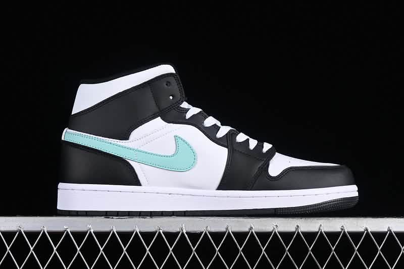 Nike Air Jordan 1 - Neon Turqoise - Black / 36