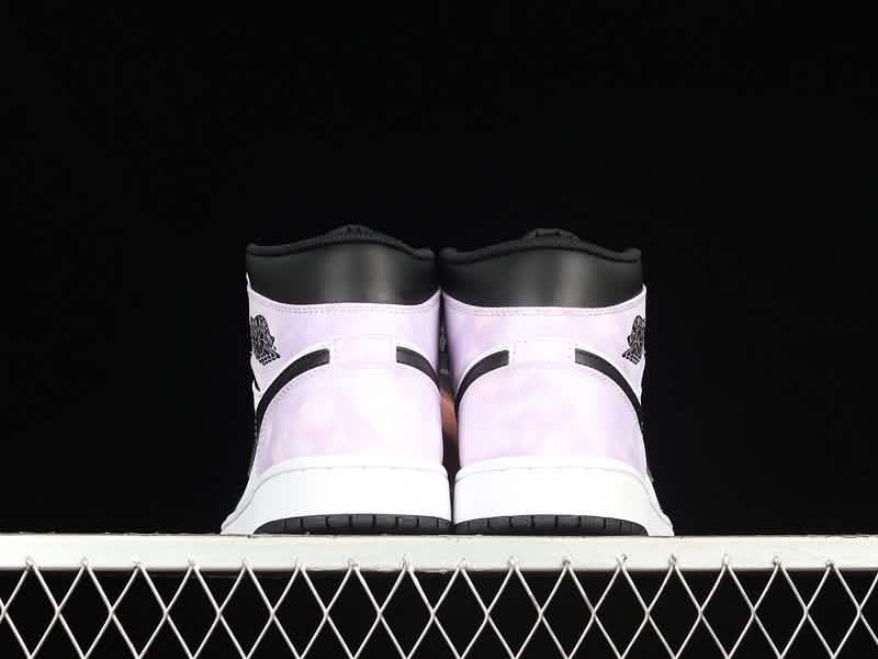 Nike Air Jordan 1 - Pink