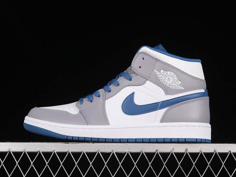 Nike Air Jordan 1 - Retro Gray - Gray / 36