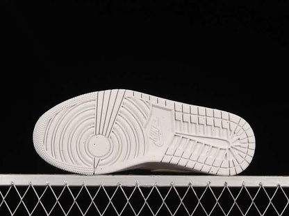 Nike Air Jordan 1 - Sandman